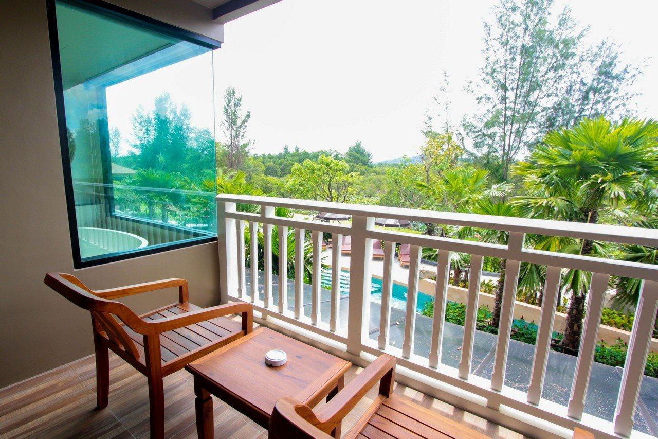 Maikhao Palm Beach Resort - Sha Plus Mai Khao Bagian luar foto