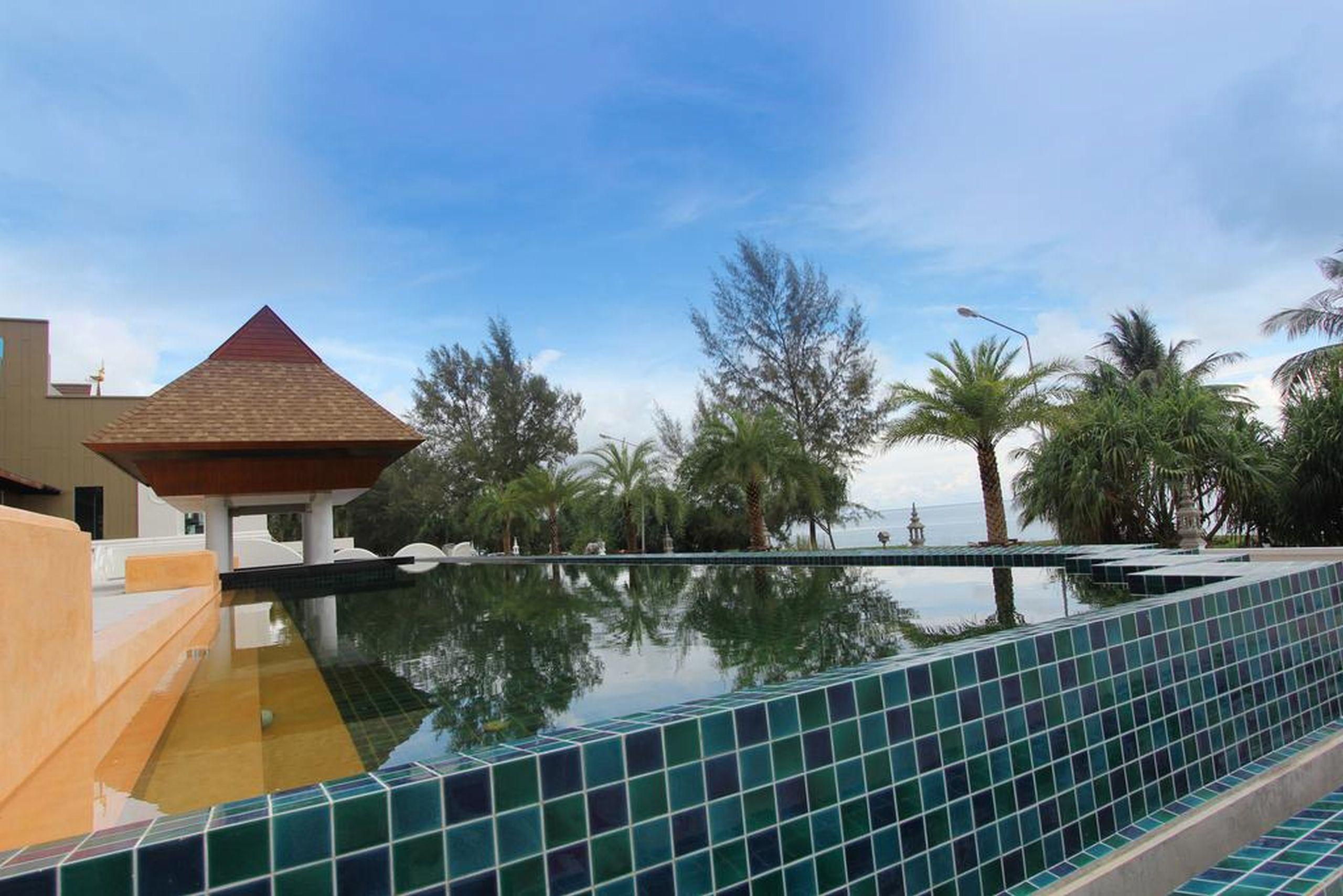 Maikhao Palm Beach Resort - Sha Plus Mai Khao Bagian luar foto