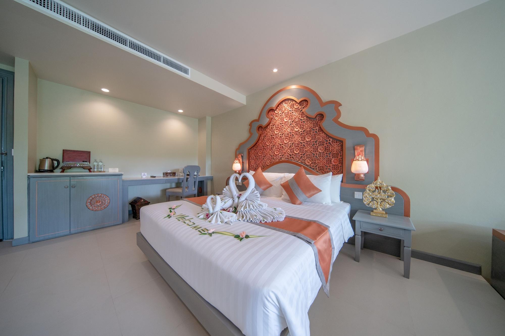 Maikhao Palm Beach Resort - Sha Plus Mai Khao Bagian luar foto