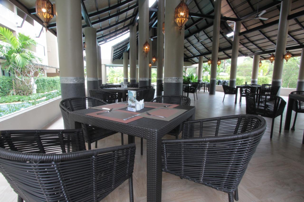 Maikhao Palm Beach Resort - Sha Plus Mai Khao Bagian luar foto